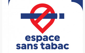 Interdiction de fumer à l'intérieur et à l'EXTÉRIEUR du BOULODROME